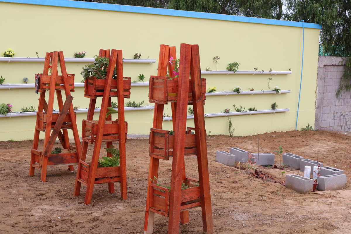 La huerta inclusiva permitirá a los niños de la Residencia Óscar Pereira Tapias, realizar cultivos y hermosear el lugar, especialmente con plantas de flores.