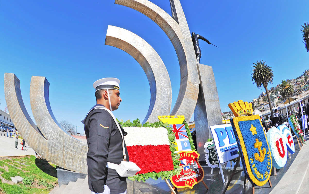 Con una ceremonia muy acotada y solo con el personal de la Armada, se conmemorará el 21 de mayo en Coquimbo. Habrá ofrendas florales en el monumento a Prat y en el mar.