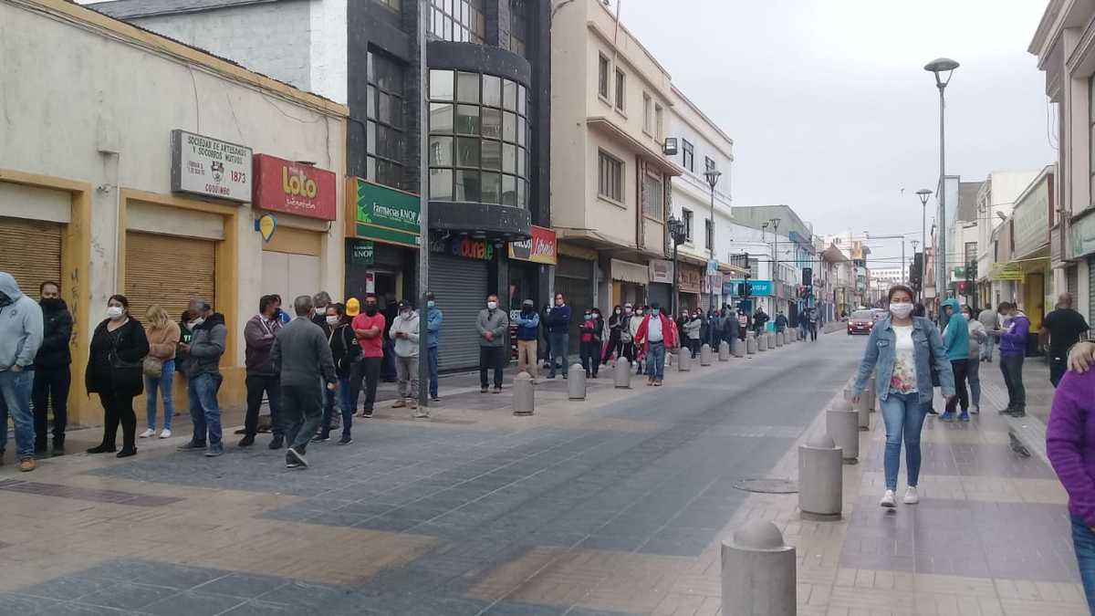  El comercio de Coquimbo se encuentra en una situación crítica por lo que se está buscando un plan de salvataje, lo que incluye utilizar todas las herramientas que están hoy a disposición, especialmente las dispuestas por el gobierno.