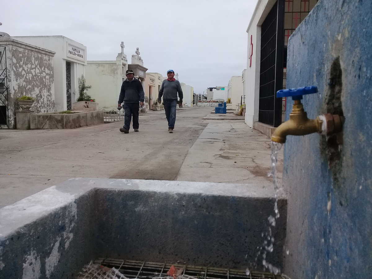 Las llaves 12 llaves que fueron robadas fueron repuestas rápidamente en los pilones que las visitas utilizan para regar plantas y flores en el camposanto.