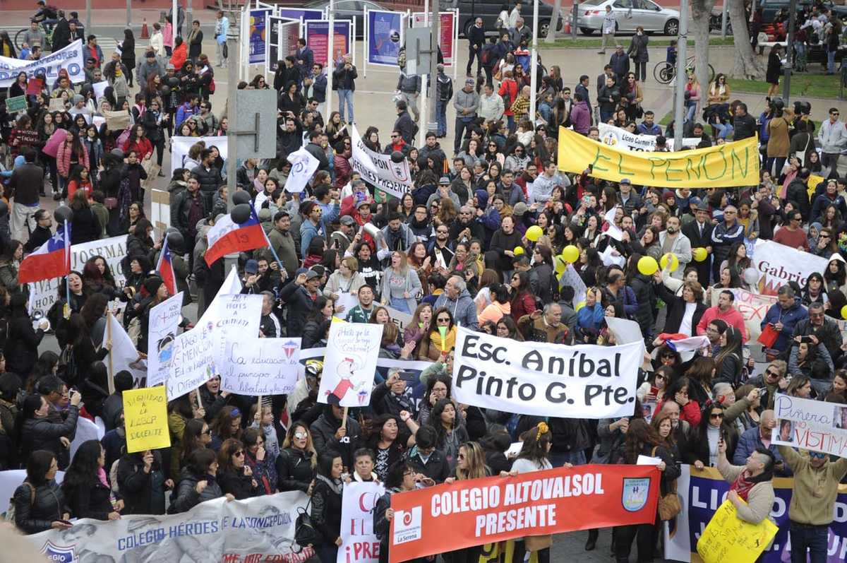 Paro Indefinido De Profesores Cumple Una Semana Y Deja A Cientos De ...