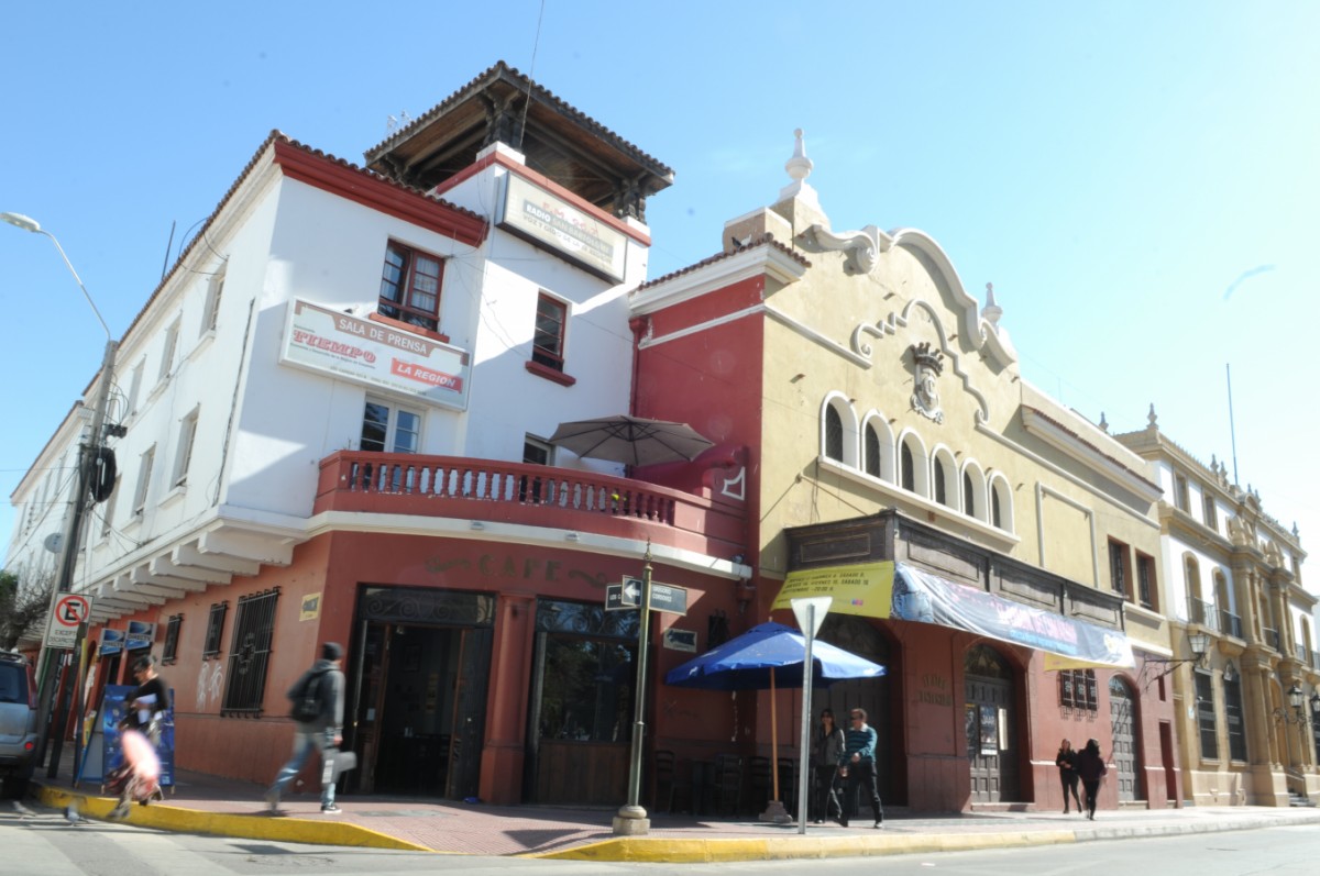 En recinto fue inaugurado en 1948 y hasta 1996 se exhibieron películas. Su declive se produjo con la llegada de las grandes cadenas. 