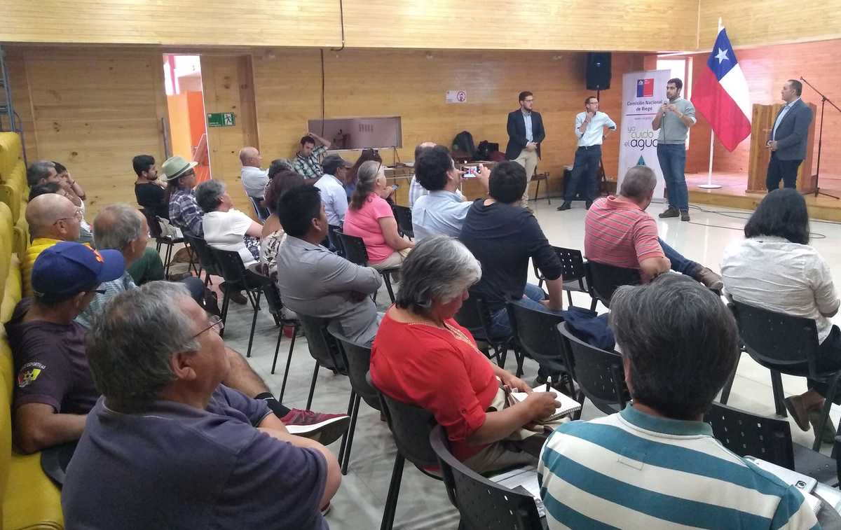 Comisión Nacional de Riego (CNR) organizó una charla técnico- legal dirigida a pequeños agricultores y comunidades agrícolas de Punitaqui.