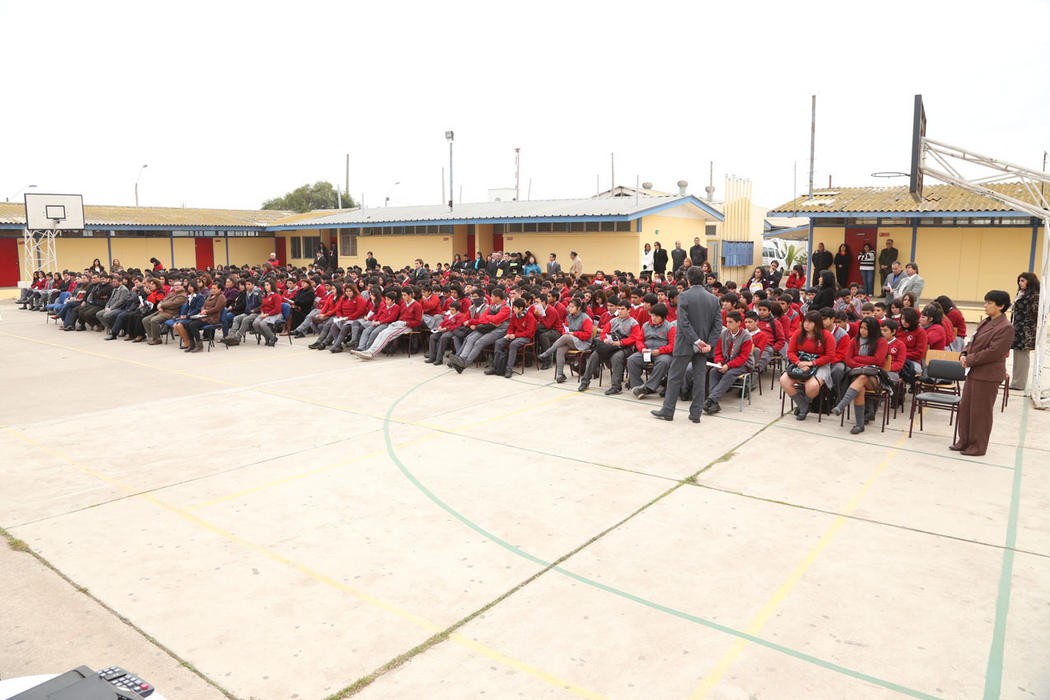 Emblemático liceo Fernando Binvignat de Tierras Blancas celebra 30 años de vida