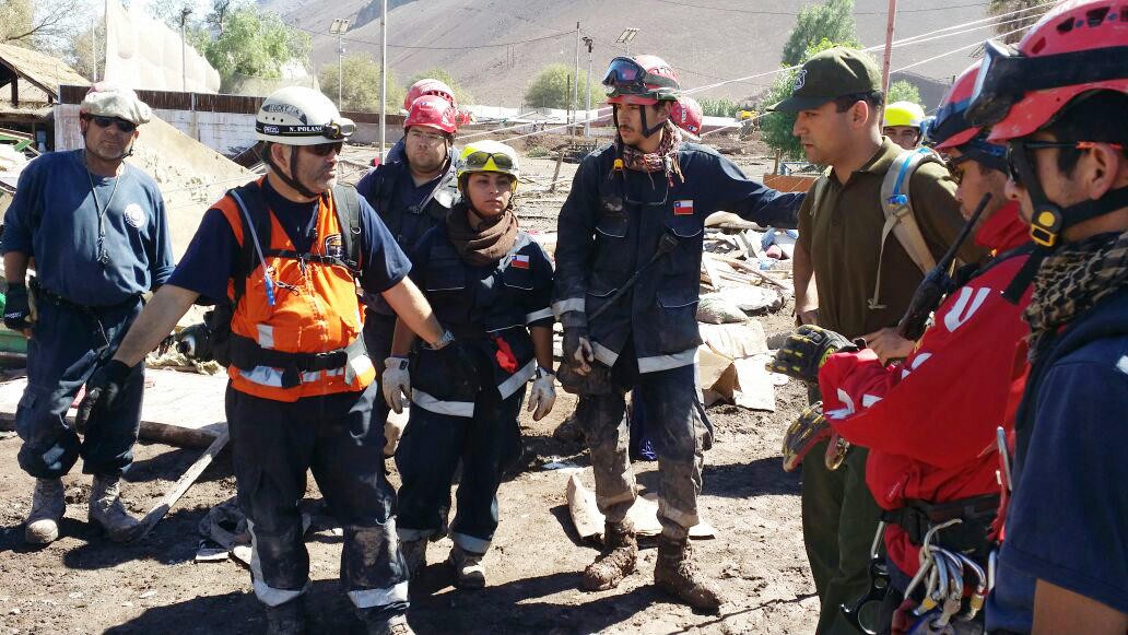 El valioso apoyo de los bomberos serenenses en el golpeado norte