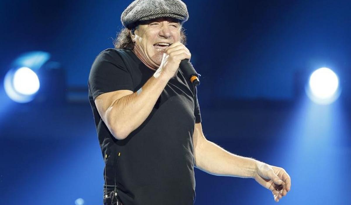 Vocalista de AC/DC “destrozado” por tener que dejar los escenarios