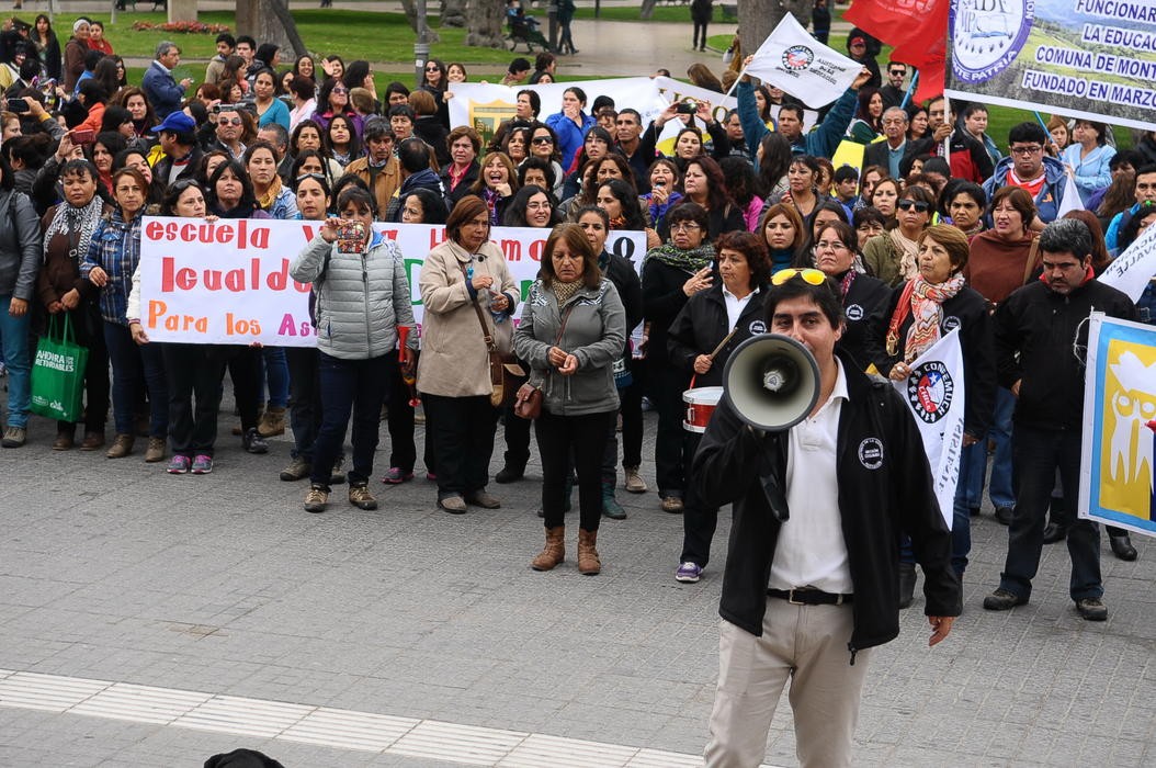 Asistentes de la educación exigen ser considerados en la reforma 