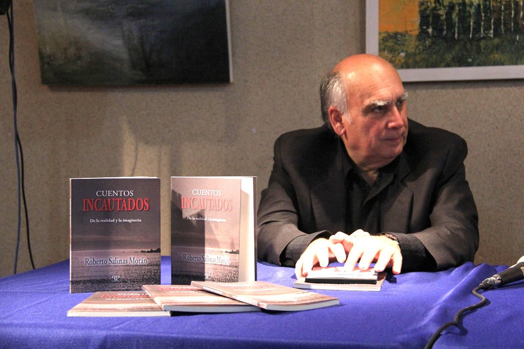 Gerente general de Capel lanza un libro de cuentos 