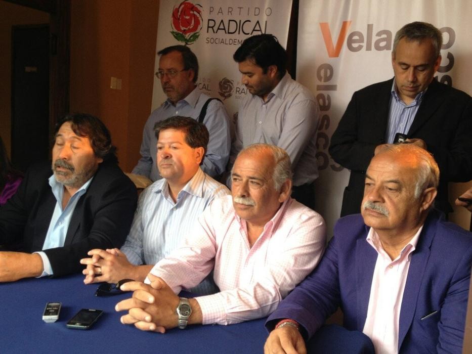 Ernesto Velasco lanza candidatura parlamentaria en la región