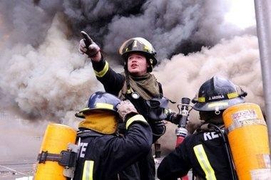 Promulgan Ley que vincula a Bomberos con el Ministerio del Interior