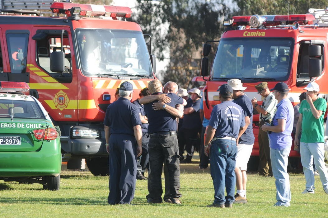 Trágica muerte del comandante de Bomberos luego de saltar en paracaídas
