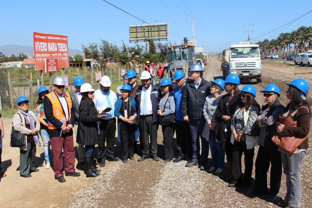 Pavimentan caletera en Ruta 5 y recalcan el no cobro de TAG