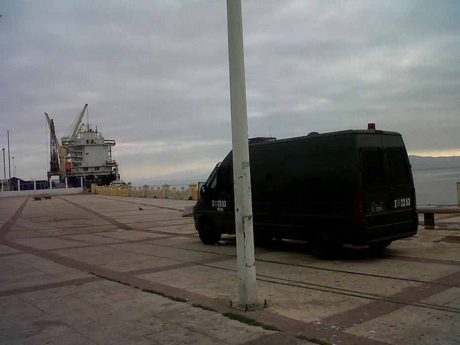 Carabineros resguarda puerto ante posible paro