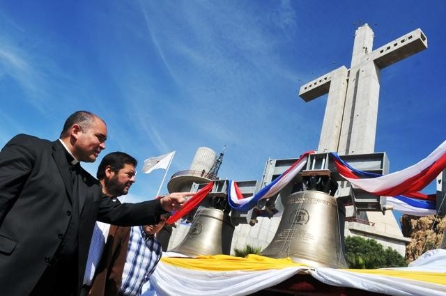 Gigantesco campanario de la Cruz del III Milenio podrá interpretar 480 melodías