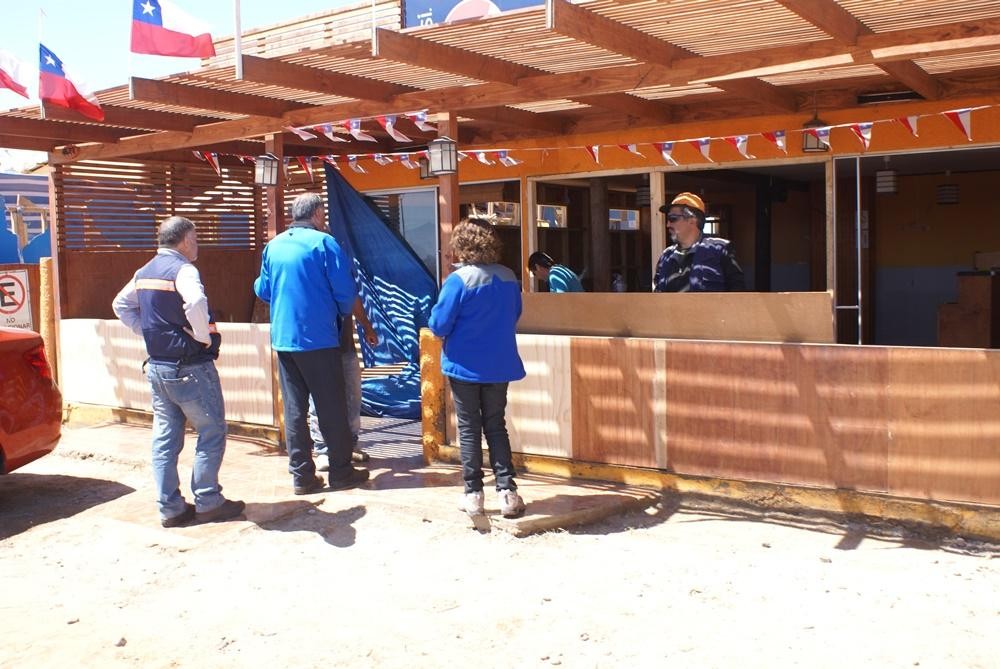Coquimbo: 12 restaurantes afectados por tsunami abrirán este fin de semana en Peñuelas