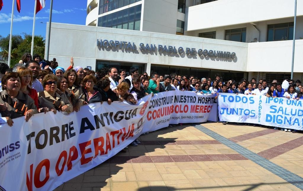 En Coquimbo: Exigen normalizar hospital porteño y anuncian que recinto modular del Ejército operará desde el viernes