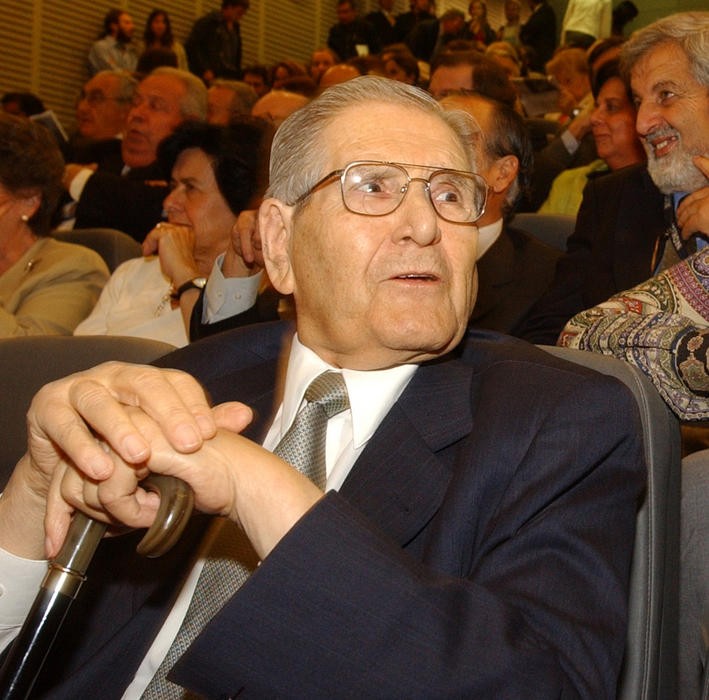 Muere ex senador y ministro Enrique Silva Cimma