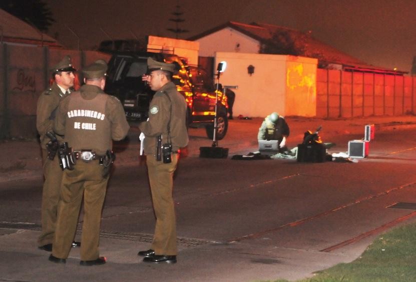 Sujeto ataca con explosivos a vecinos de un condominio