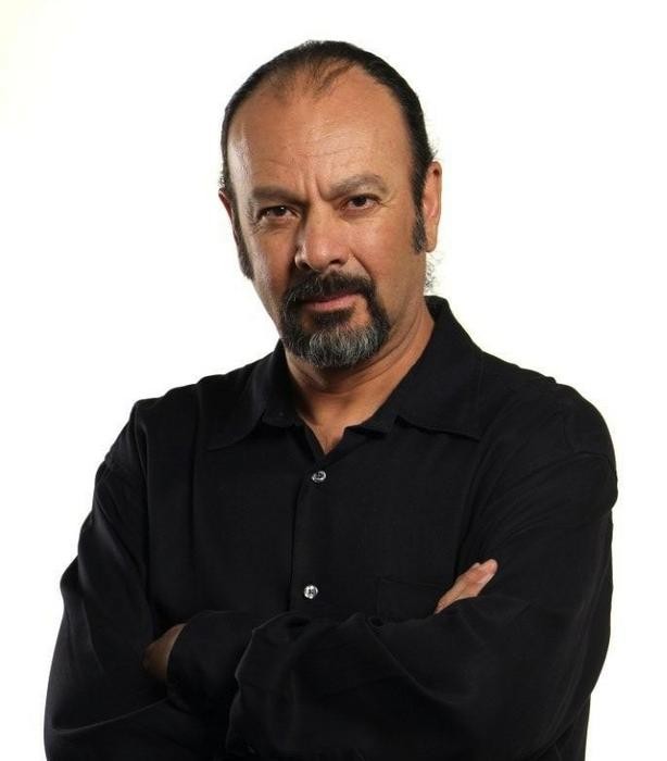 “La farándula es la pasta base del pueblo” 