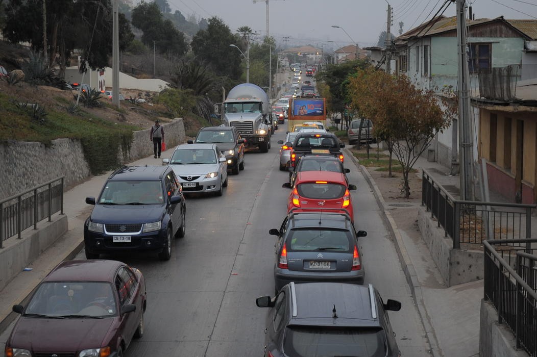 Atochamientos de tránsito hacen colapsar La Serena 