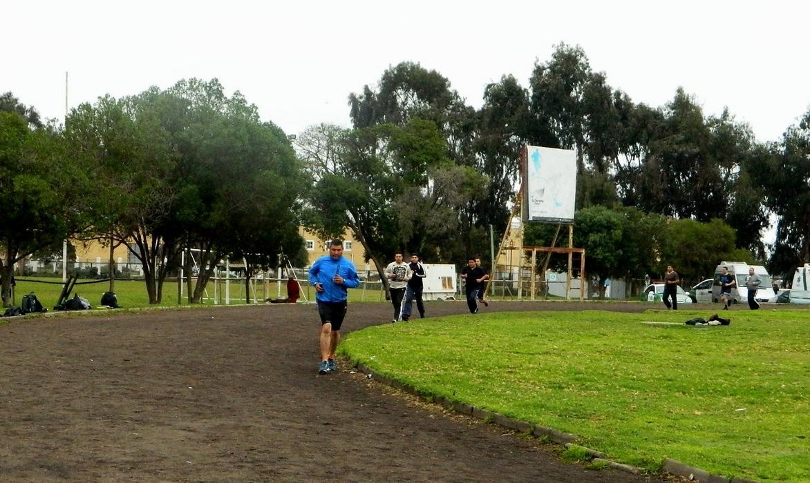 Mejoran la zona deportiva del Parque Pedro de Valdivia decenas de personas lo visitan a diario