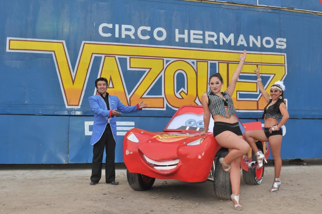 Auto del futuro es lo nuevo de Los Hermanos Vásquez
