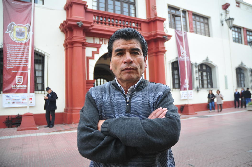 Esquivel acusa “Mano Negra” en rechazo de Servel