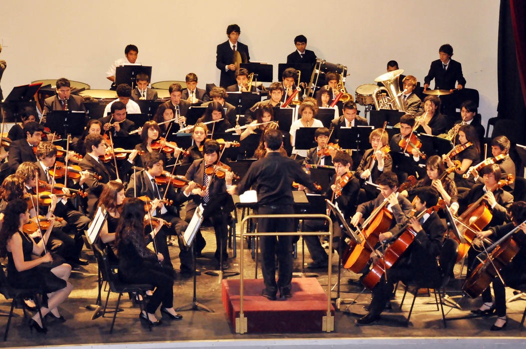 Orquestas sinfónicas juveniles, el sueño de Jorge Peña Hen hoy es una realidad
