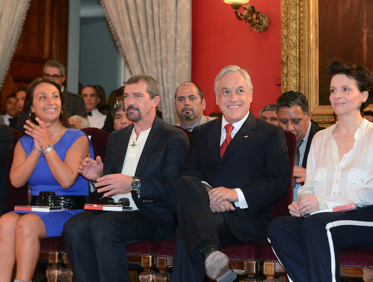 Mineros, actores y Piñera reviven rescate de Los 33