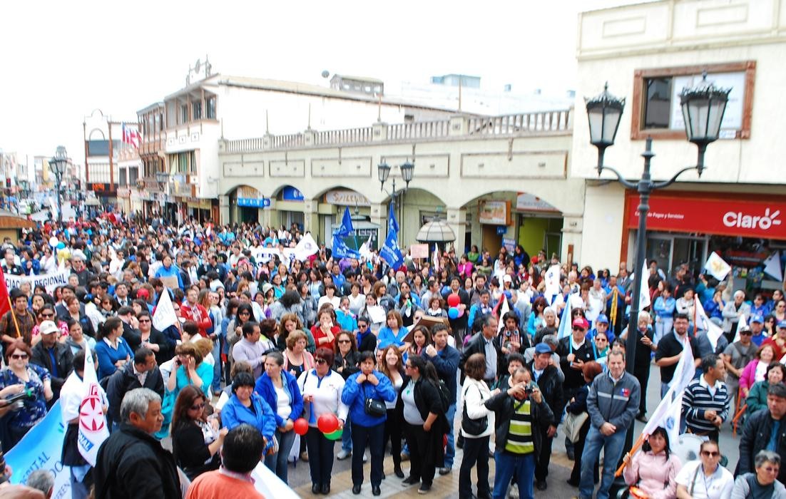 Funcionarios del sector público marcharon en Coquimbo solicitando mejoras laborales