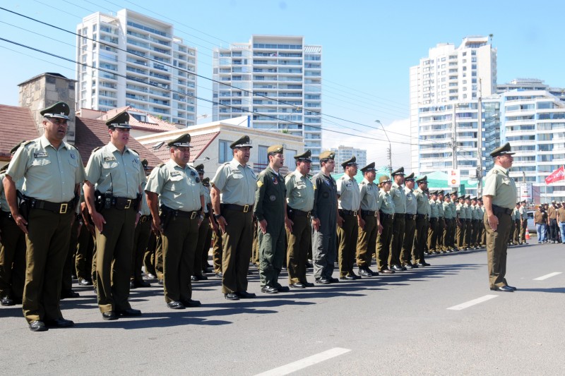 Carabineros durante la ceremonia.