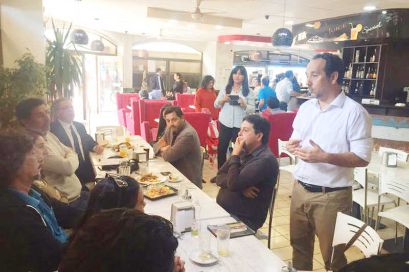 Ayer en el centro de La Serena, el diputado Daniel Núñez brindó un desayuno a la prensa regional y local con el fin de comentar los desafíos más próximos.