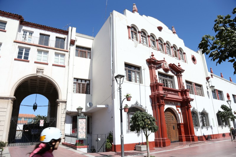 El municipio de La Serena podría recibir una millonaria demanda por la adjudicación de un proyecto que no cumpliría con las especificaciones técnicas y porque la empresa habría presentado documentación falsa.