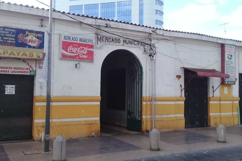 El Mercado de Coquimbo ha estado en el ojo del huracán los últimos años, ya que allí se pretende construir un moderno edificio y tras varios juicios hay órdenes de desalojo de los locatarios.