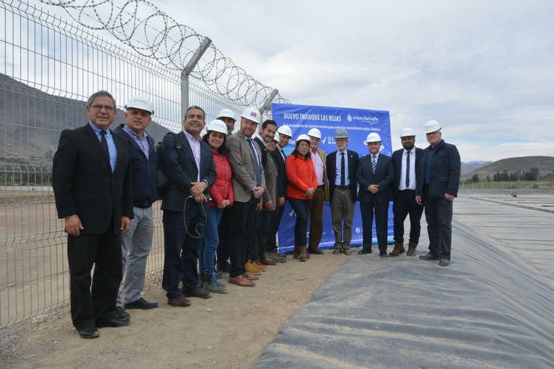 En la localidad de Las Rojas se inauguró u8n nuevo tranque de la empresa sanitaria Aguas del Valle, que permite un importante respaldo en caso de emergencias.