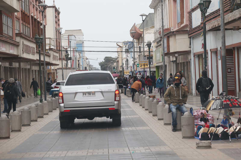 El comercio de Coquimbo se ha visto afectado en sus ventas desde el año pasado. Primero con el arreglo de calles, luego la explosión social y ahora la pandemia mundial. muchos han bajado sus cortinas.