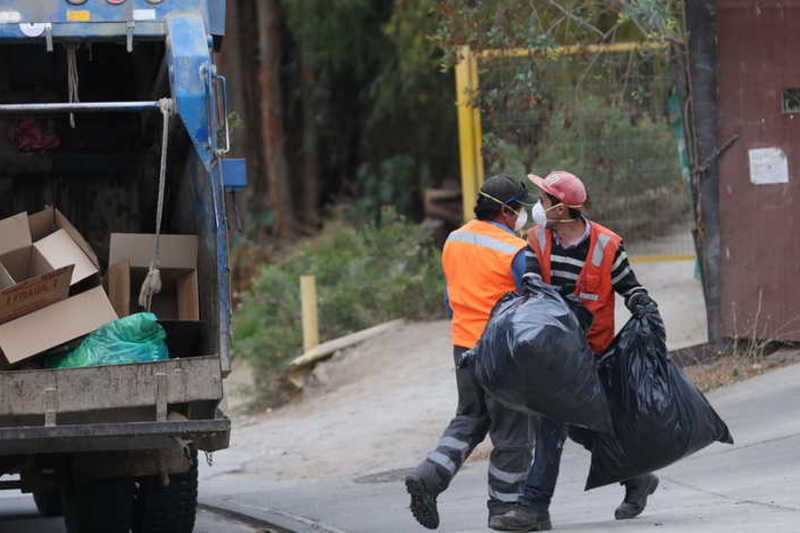 Los recolectores de basura han debido enfrentar una serie de problemas en los últimos años, especialmente con sus remuneraciones por las deudas de los municipios.