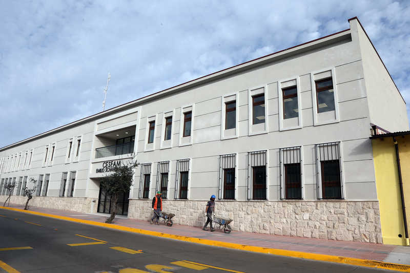El nuevo edificio del Emilio Schaffhauser se encuentra ubicado en calle Colón al llegar a Pedro Pablo Muñoz y está pronto a entrar en funcionamiento.