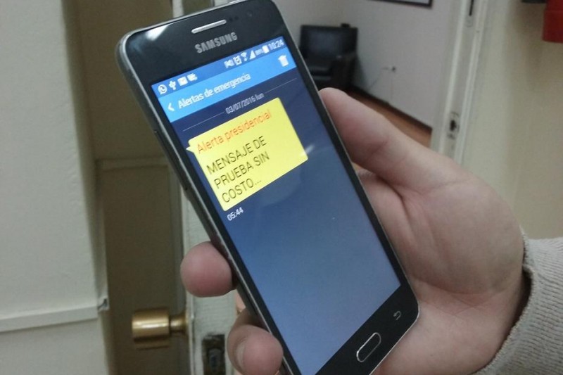 Compañía telefónica reconoce error  tras envío de alerta de emergencia