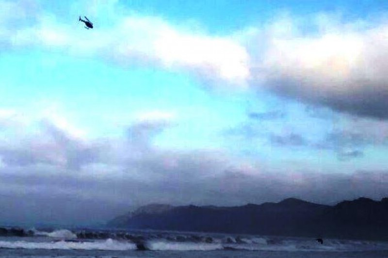 Armada y salvavidas: Reactivan la búsqueda de joven bañista que se extravió en playa de caleta San Pedro, La Serena