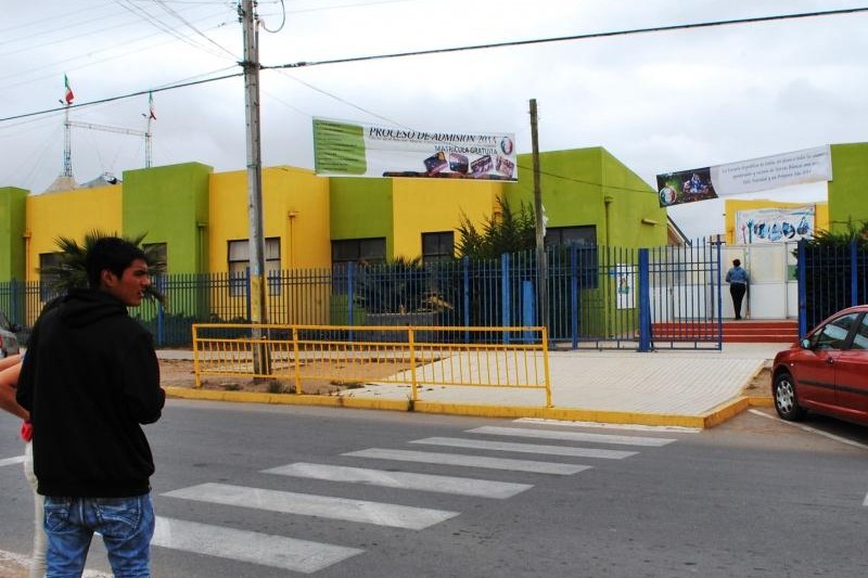Coquimbo: Delincuentes roban 20 notebooks desde colegio República de Italia en Tierras Blancas 