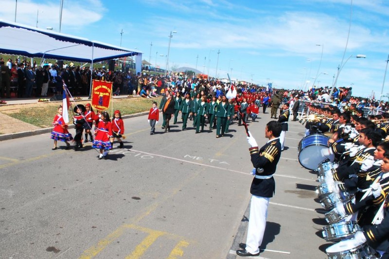 Con desfile cívico militar en Las Compañías se dio el 'pie' inicial a la conmemoración de un nuevo aniversario de la Patria