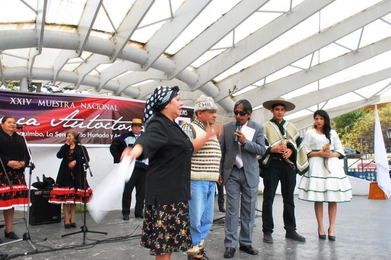 Comenzó la XXIV muestra nacional de cueca autóctona en la ciudad de Coquimbo