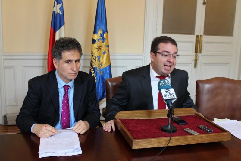 Diputados piden al Gobierno revocar destitución de Caszely en España