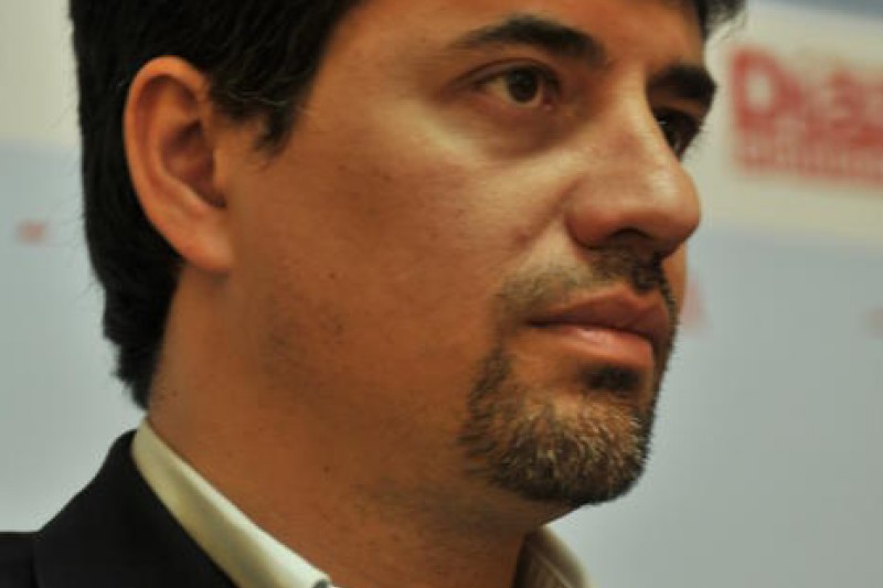Diputado Díaz acusa abandono del MOP en la región