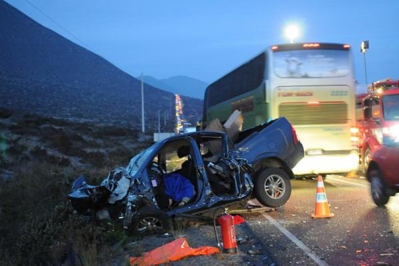 Confirman tres personas fallecidas en accidente de cuesta Porotitos  y empresa Tur Bus entrega listado de pasajeros 
