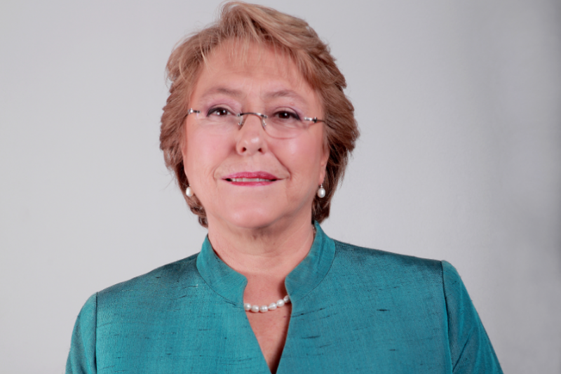 Adimark: desaprobación a Bachelet sube 3 puntos y llega al 71%
