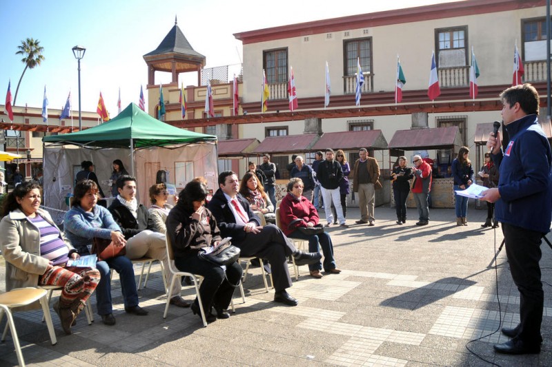Realizan Feria de la Prevención en plaza de La Recova 