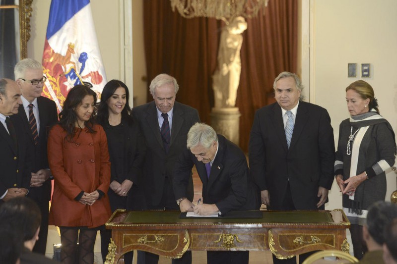 Presidente Piñera firmó Proyecto de Ley sobre protección a carabineros y policías