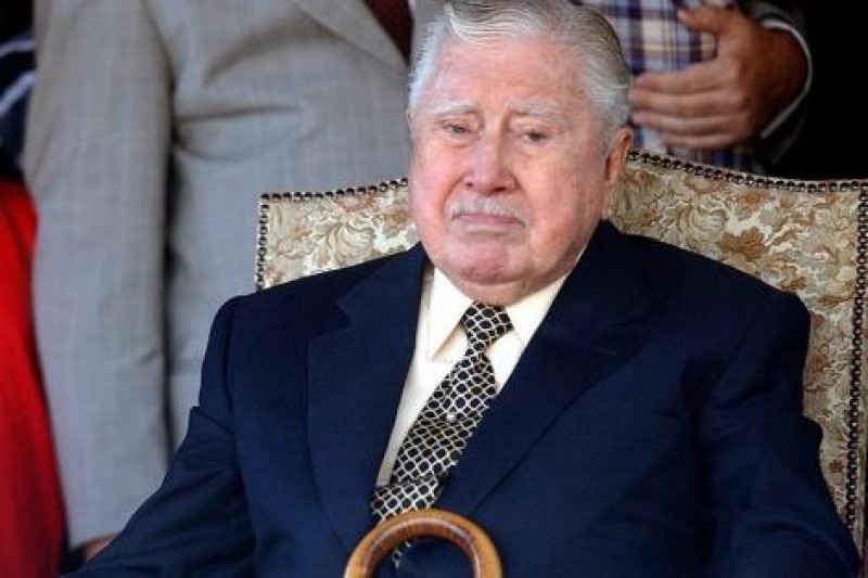 Testamento de Pinochet se lee a puerta cerrada y dispone el cambio de su albacea